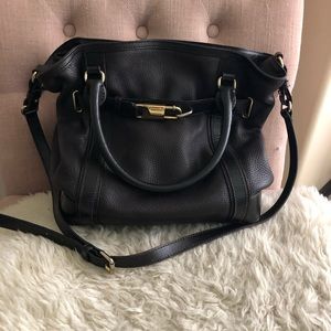 Burberry brown pebble leather handbag 👜